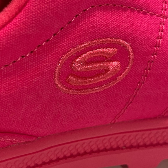 Skechers Women’s Roadies Soul Jelly Old School Neon Pink Sneakers Size 8.5 - Picture 2 of 9